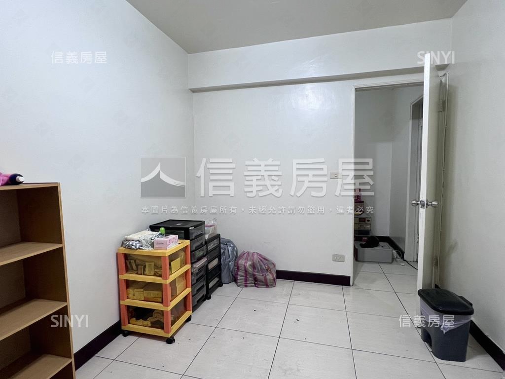 皇第別墅１－３樓房屋室內格局與周邊環境