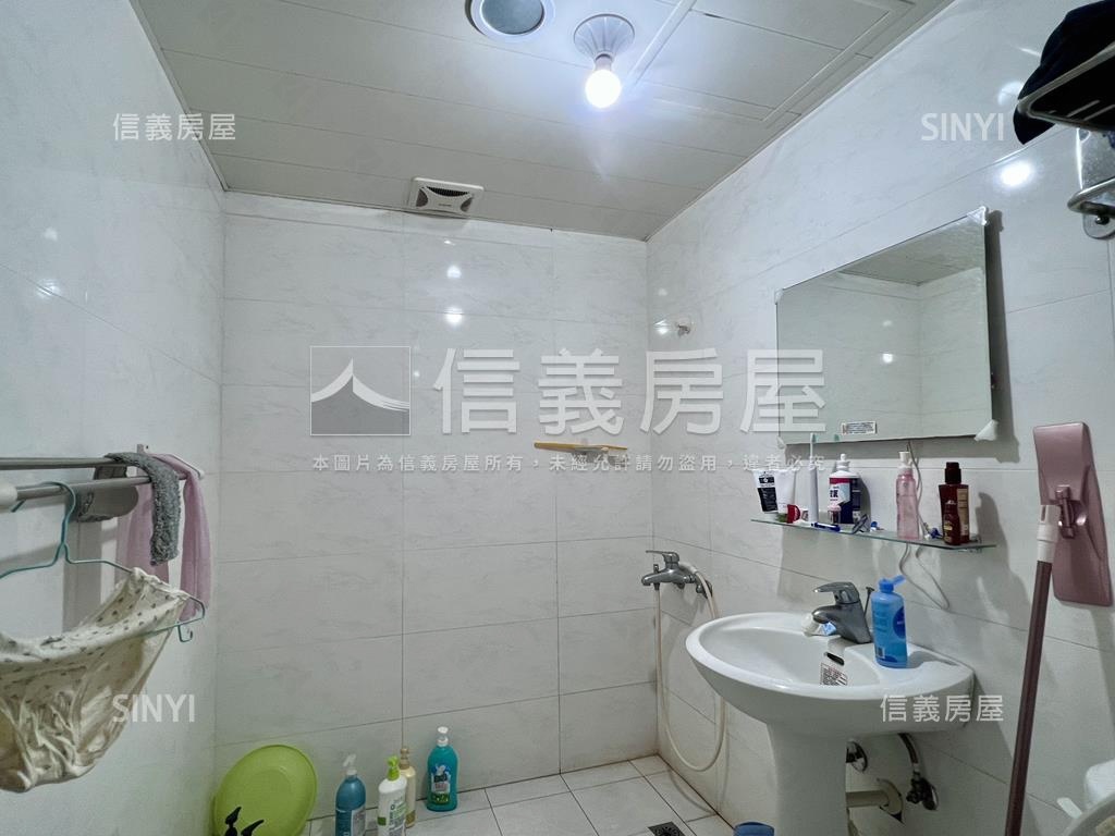 皇第別墅１－３樓房屋室內格局與周邊環境