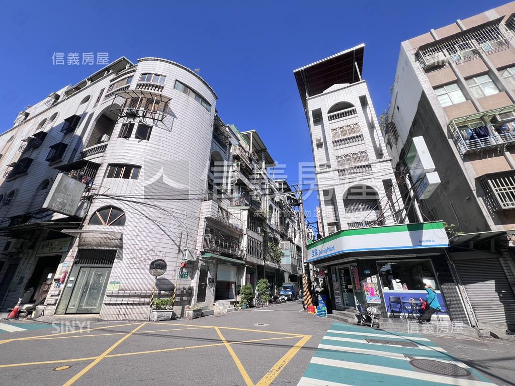 皇第別墅１－３樓房屋室內格局與周邊環境