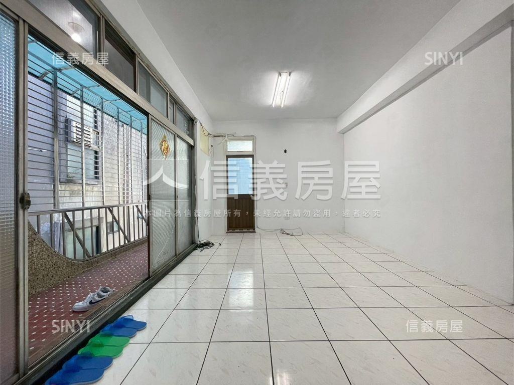 中正路捷運方正美寓房屋室內格局與周邊環境