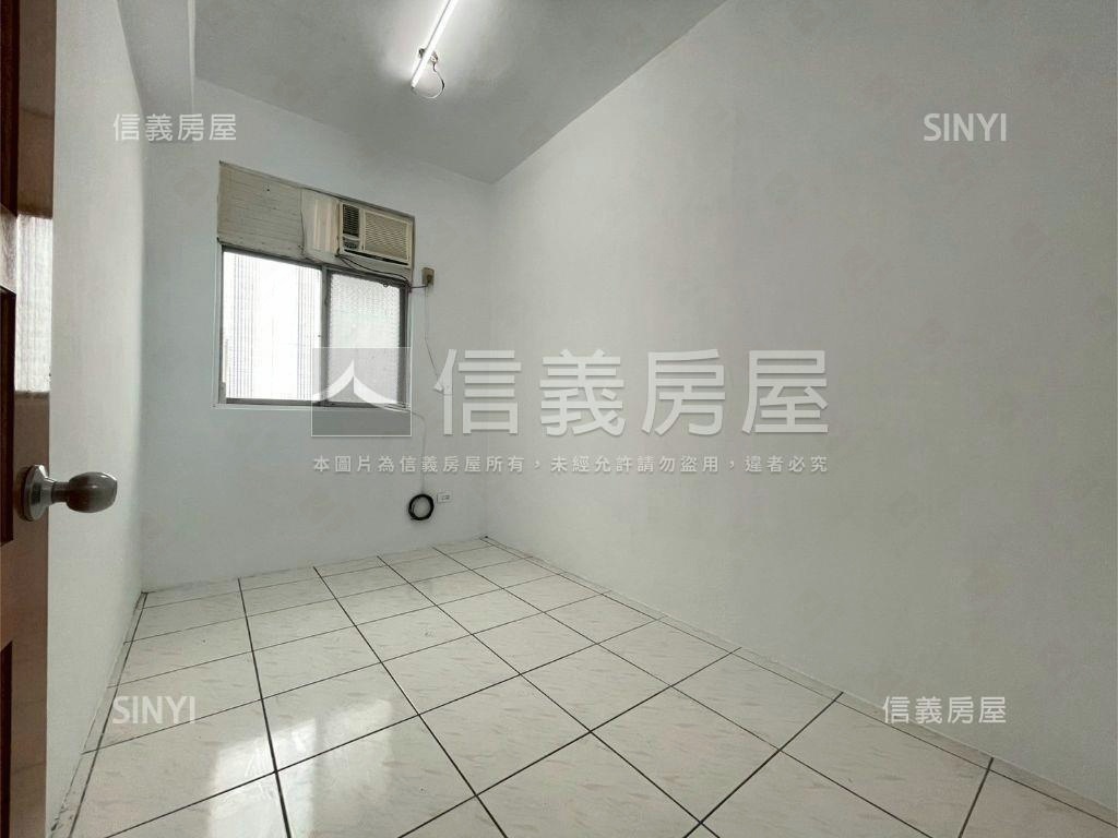 中正路捷運方正美寓房屋室內格局與周邊環境