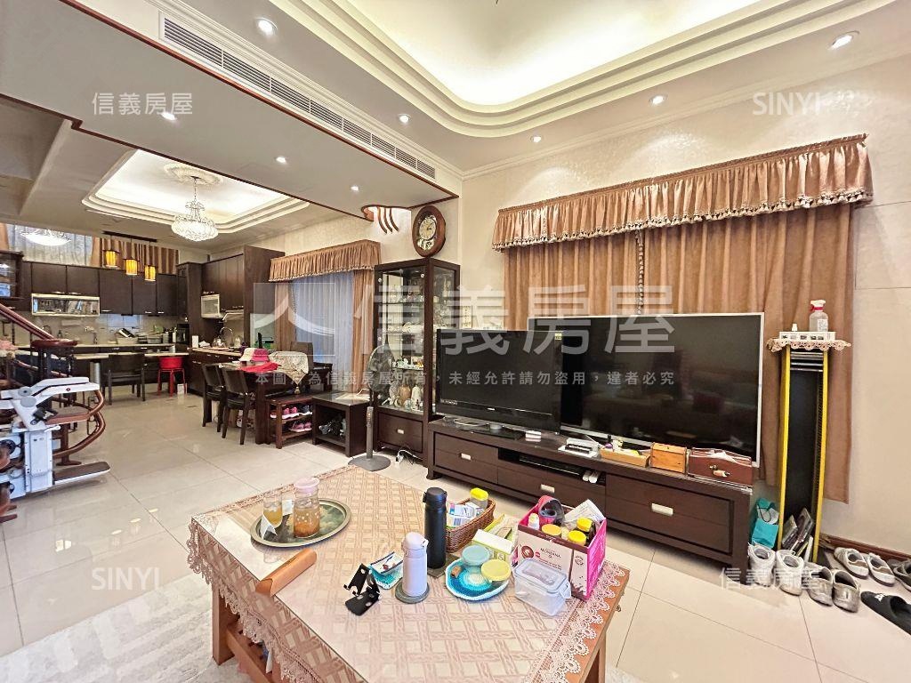 近九德捷運停車大空間別墅房屋室內格局與周邊環境