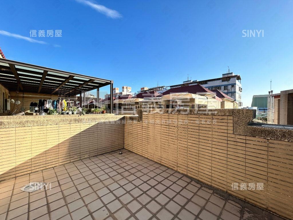 近九德捷運停車大空間別墅房屋室內格局與周邊環境