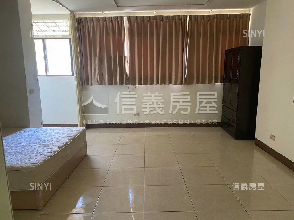 輕鬆成家果貿收租五房房屋室內格局與周邊環境