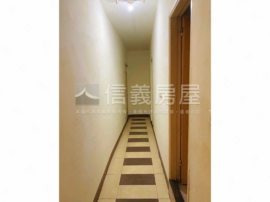 輕鬆成家果貿收租五房房屋室內格局與周邊環境