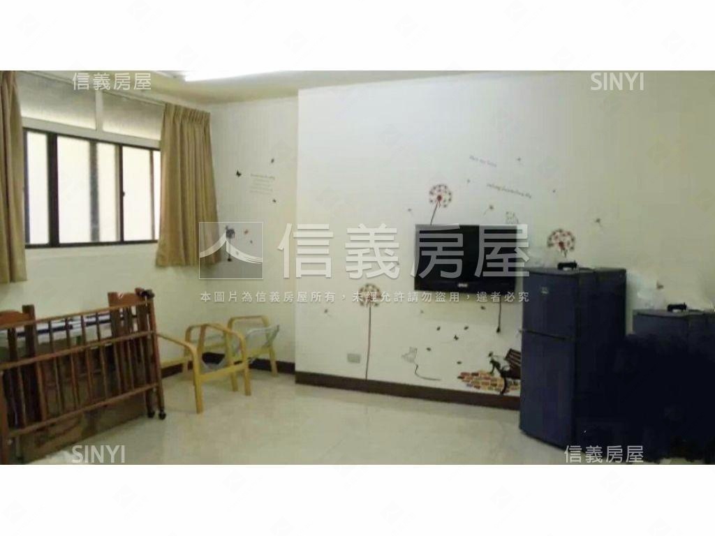輕鬆成家果貿收租五房房屋室內格局與周邊環境