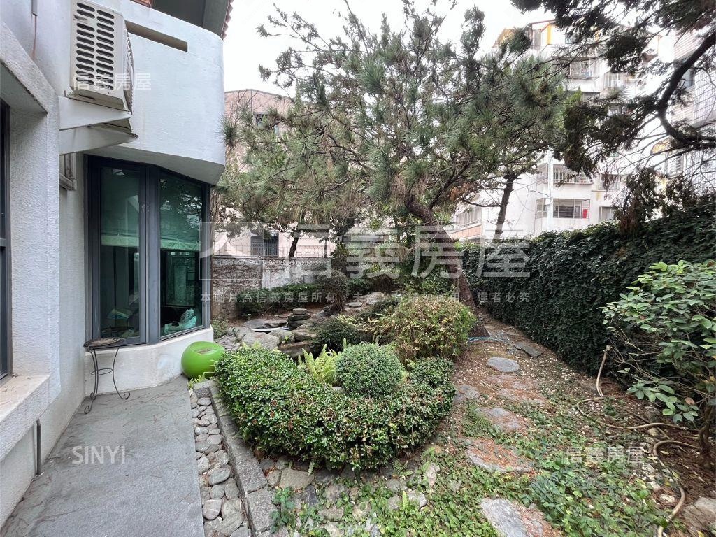 大地坪四面採光獨棟別墅房屋室內格局與周邊環境