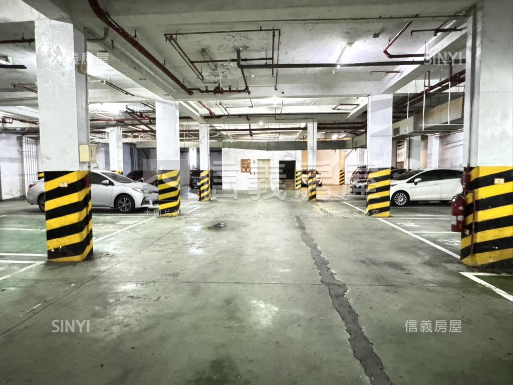湖邦貴族車位房屋室內格局與周邊環境