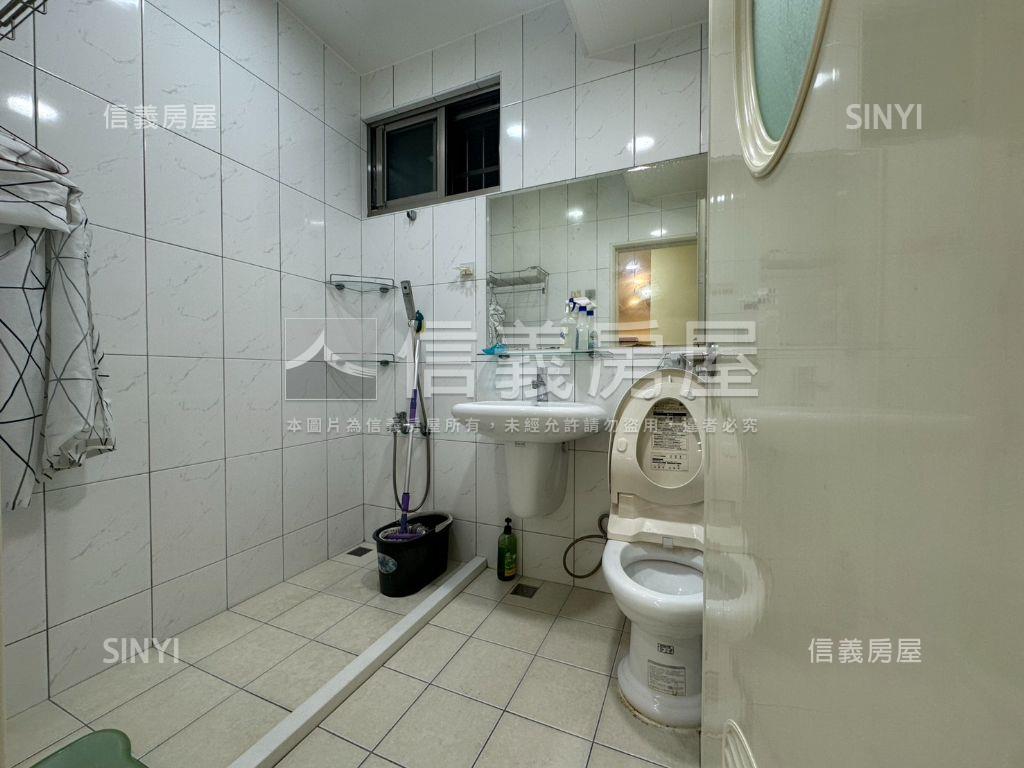 近未來捷運站３樓美公寓房屋室內格局與周邊環境
