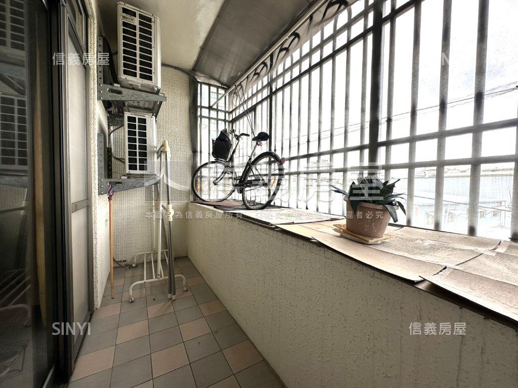 近未來捷運站３樓美公寓房屋室內格局與周邊環境