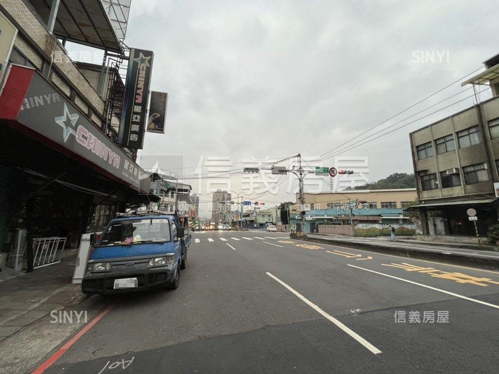 樹林中正路土地房屋室內格局與周邊環境