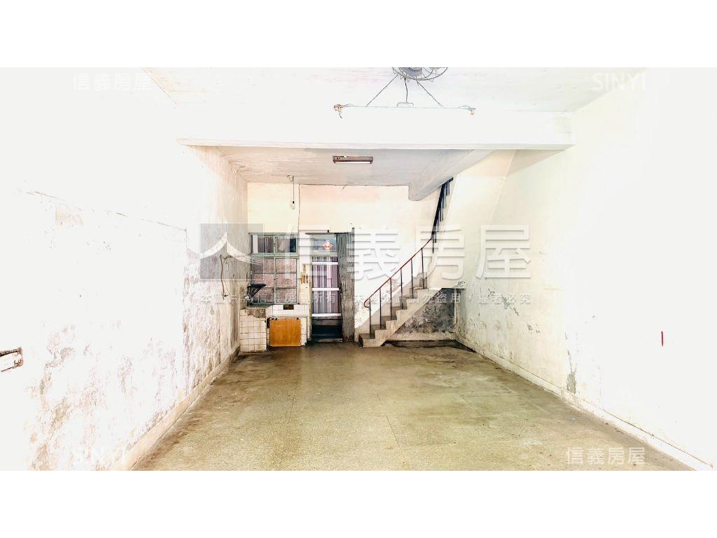 正民義路邊三角窗透天房屋室內格局與周邊環境