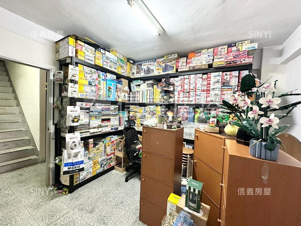 興進園道大面寬大空間店住房屋室內格局與周邊環境