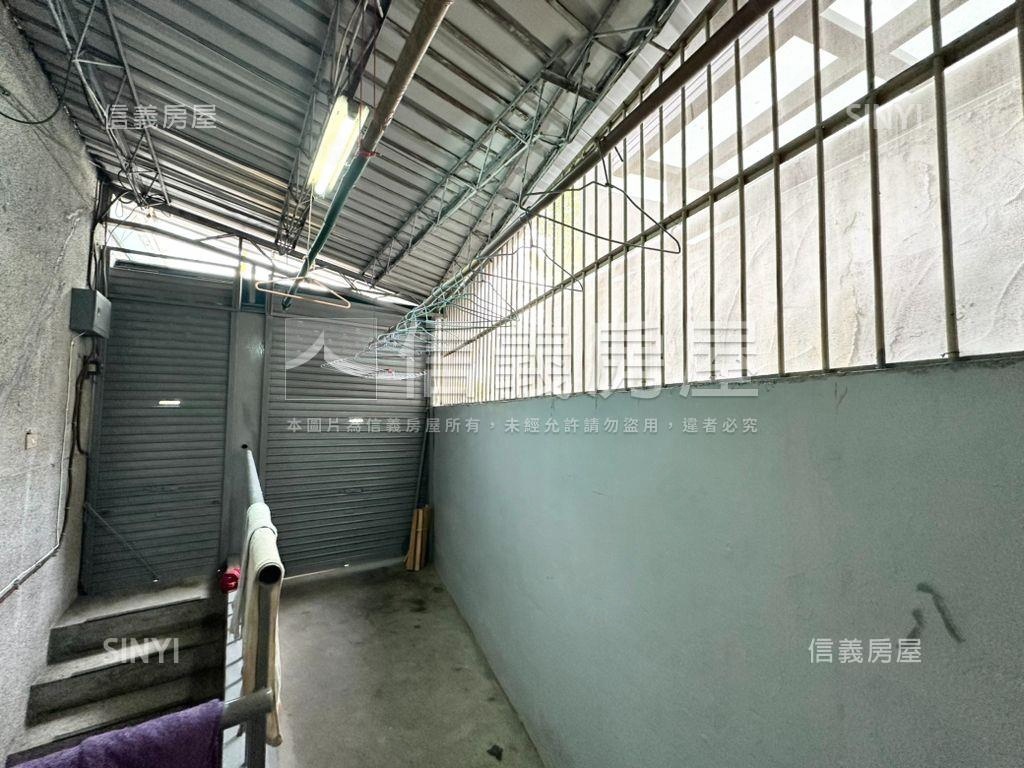 興進園道大面寬大空間店住房屋室內格局與周邊環境