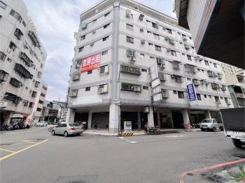 近興大●整層電梯收租套房