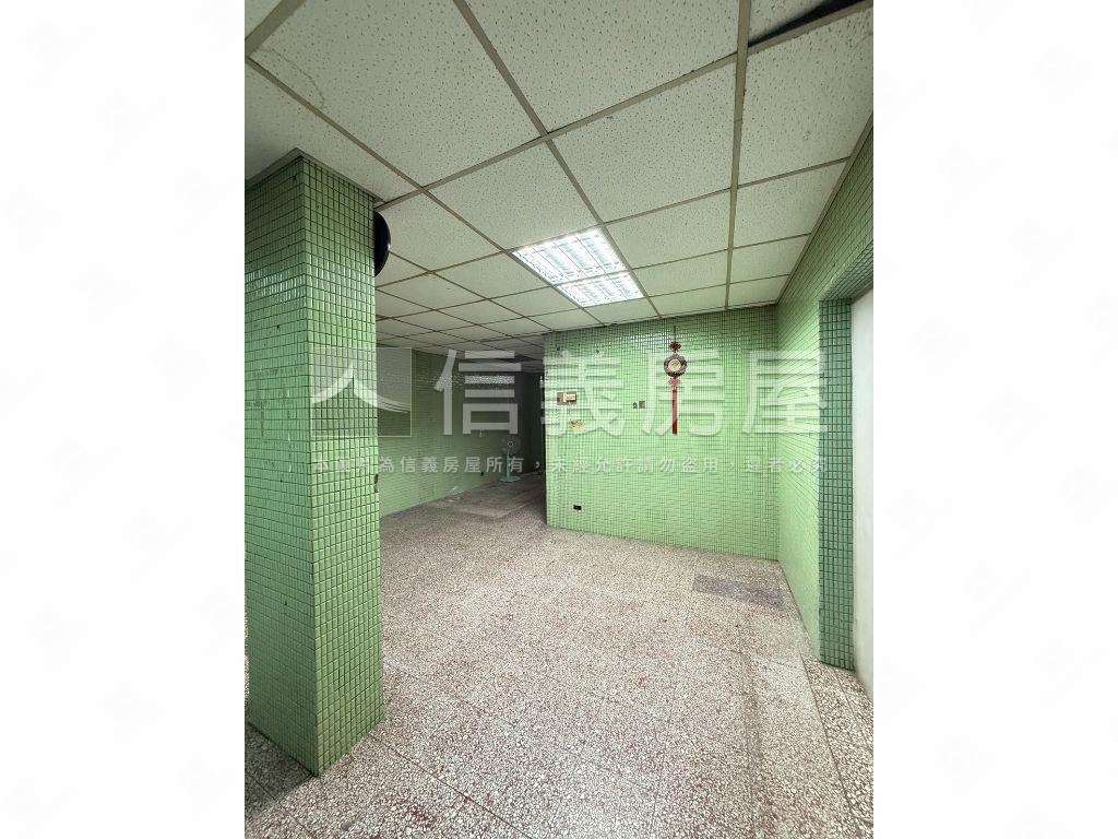 近公園稀有一樓房屋室內格局與周邊環境