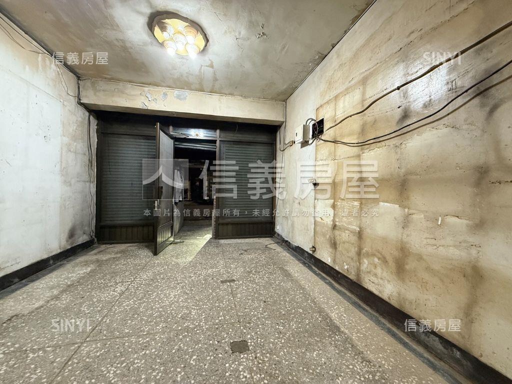 近公園稀有一樓房屋室內格局與周邊環境