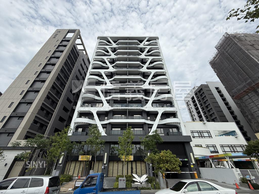 全新美裝潢元子大三房房屋室內格局與周邊環境