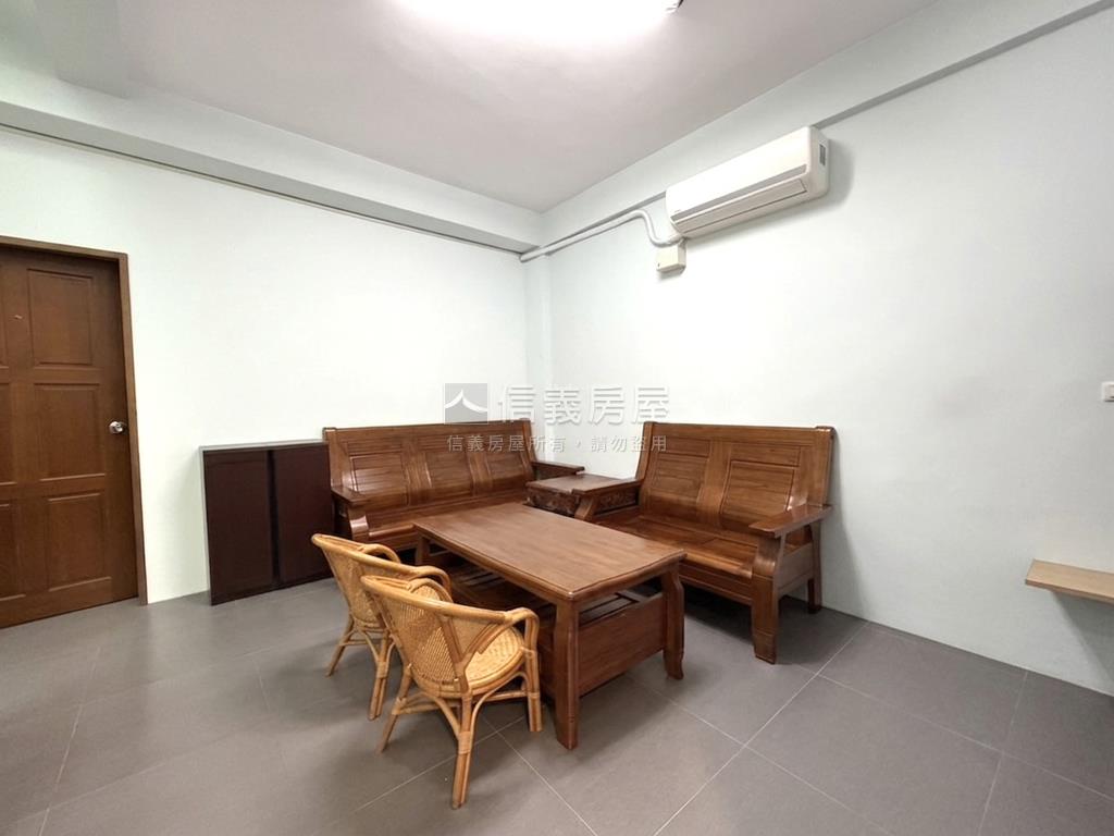 中興商圈質感裝潢美透天房屋室內格局與周邊環境