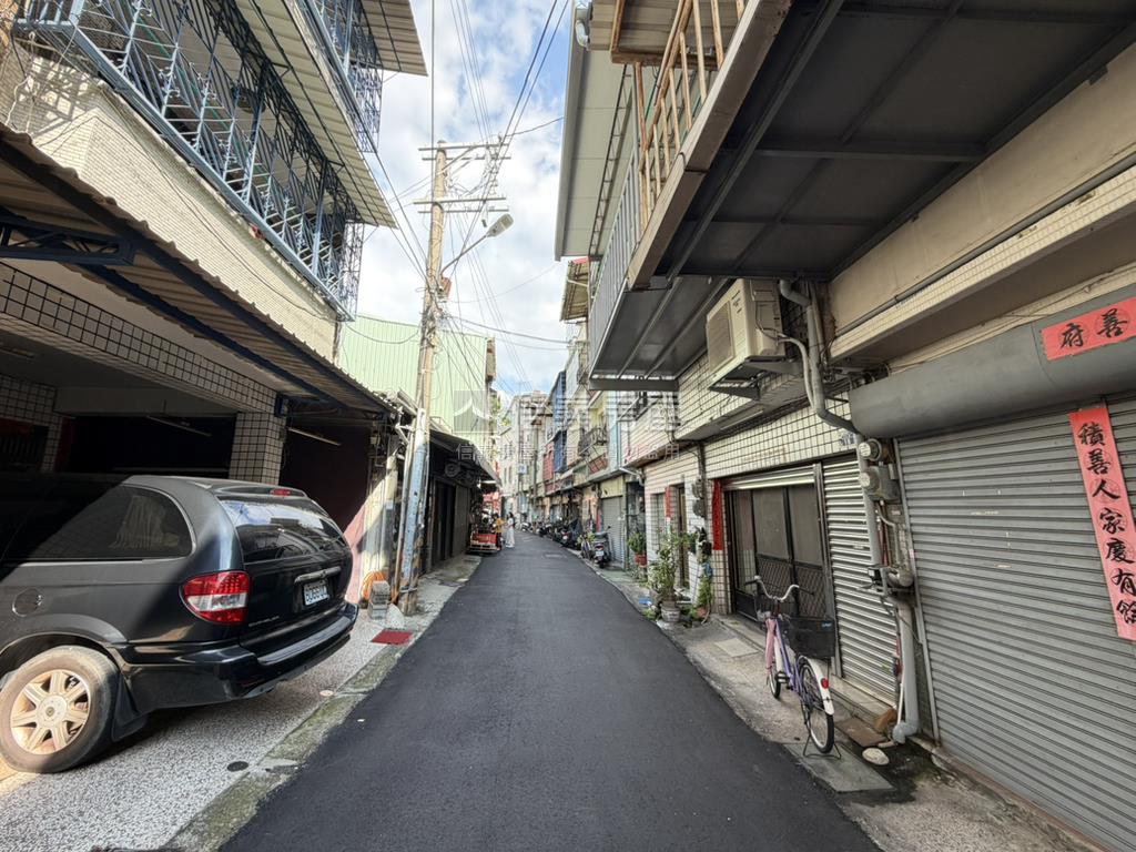 中興商圈質感裝潢美透天房屋室內格局與周邊環境