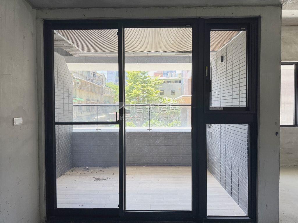 日日禾毛胚房屋室內格局與周邊環境