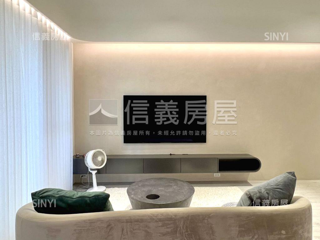 阿曼高樓極景平車美宅房屋室內格局與周邊環境