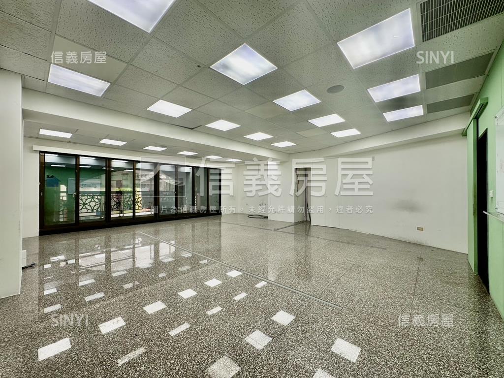 首富明亮置產店面房屋室內格局與周邊環境