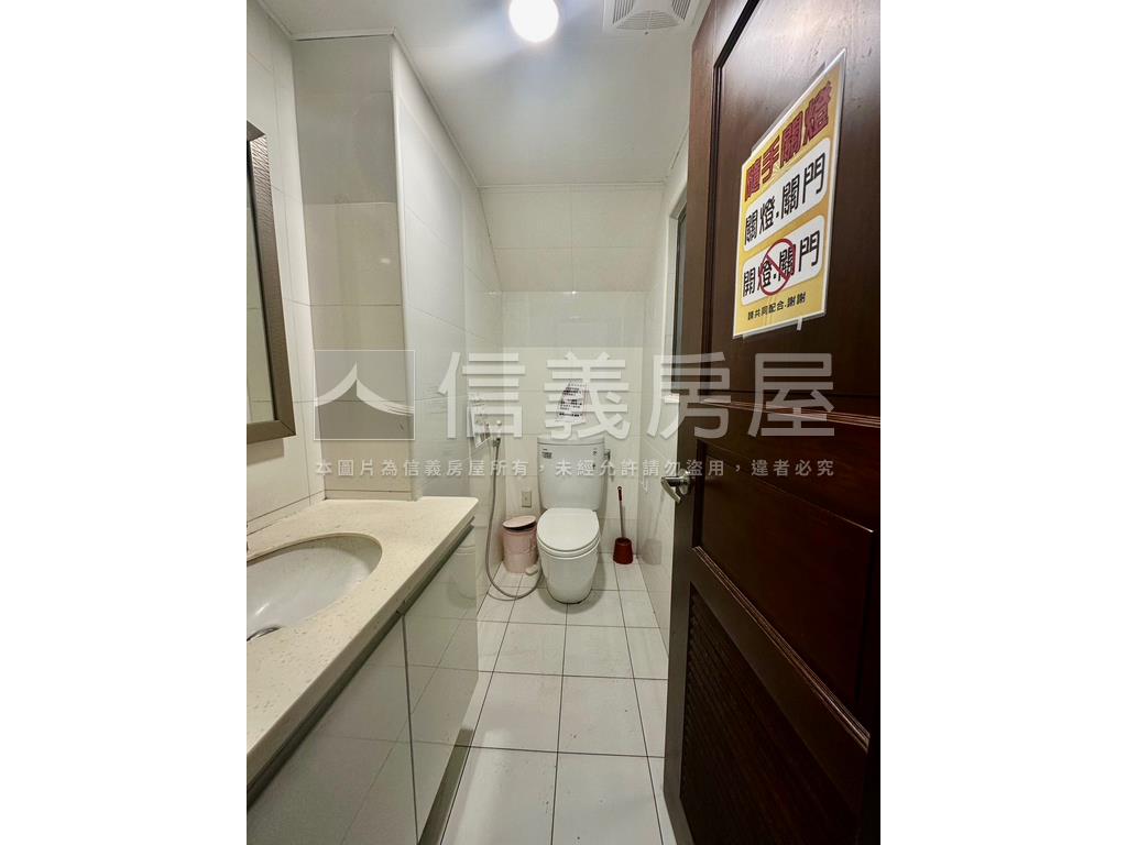 首富明亮置產店面房屋室內格局與周邊環境