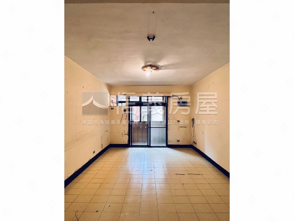 二樓邊間方正公寓房屋室內格局與周邊環境