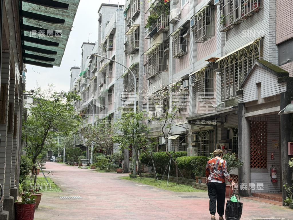 景平捷運明亮低總價正三房房屋室內格局與周邊環境