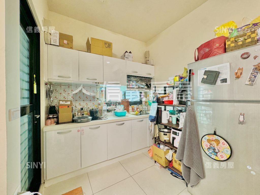 近南科小資族輕屋齡兩房房屋室內格局與周邊環境