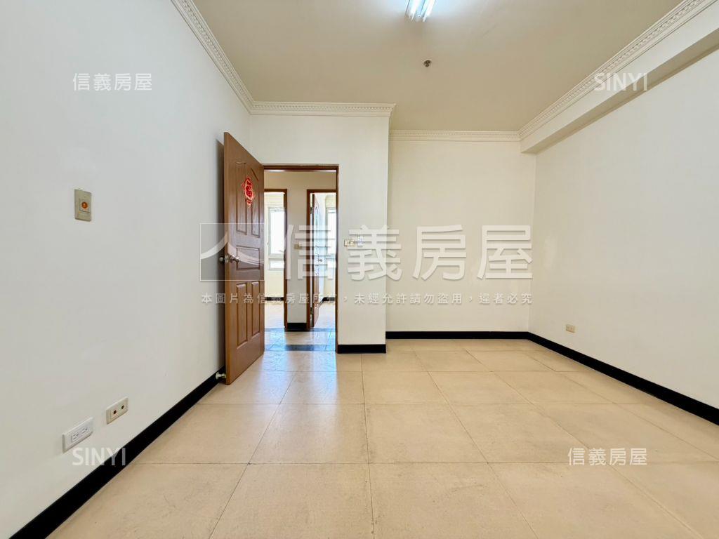 皇城高樓視野三房平車房屋室內格局與周邊環境