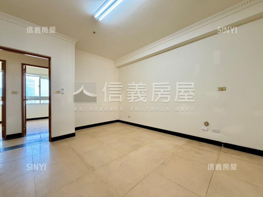 皇城高樓視野三房平車房屋室內格局與周邊環境