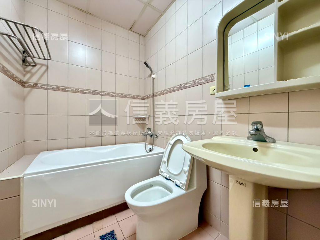 皇城高樓視野三房平車房屋室內格局與周邊環境