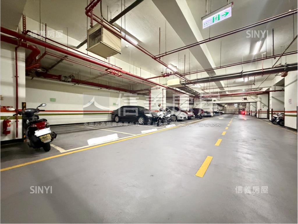 皇城高樓視野三房平車房屋室內格局與周邊環境