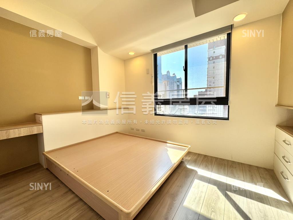 文心捷運宅精裝三房車位房屋室內格局與周邊環境