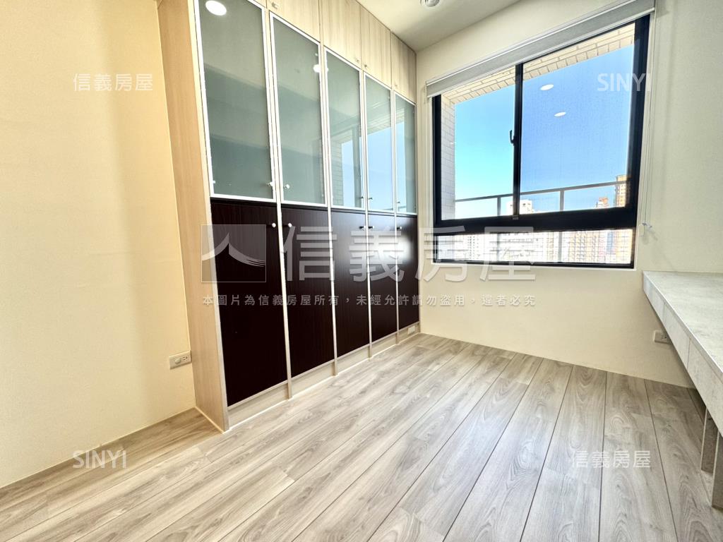 文心捷運宅精裝三房車位房屋室內格局與周邊環境