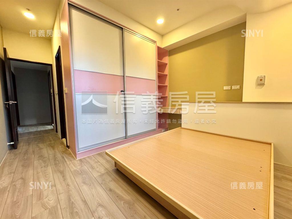 文心捷運宅精裝三房車位房屋室內格局與周邊環境