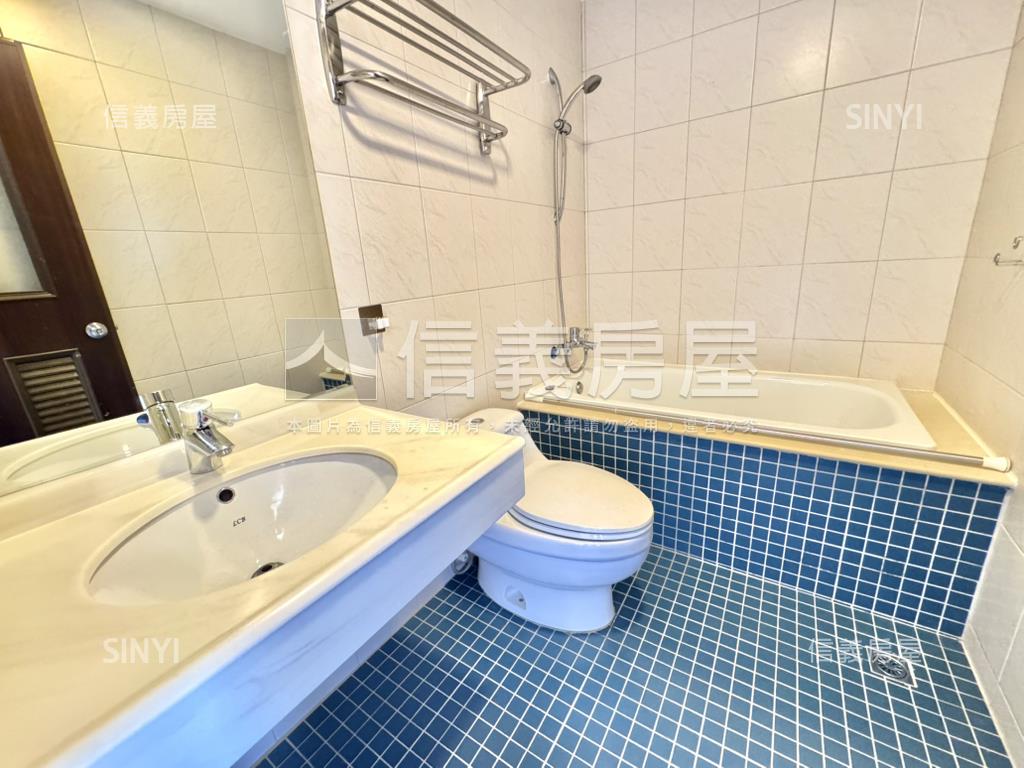 文心捷運宅精裝三房車位房屋室內格局與周邊環境