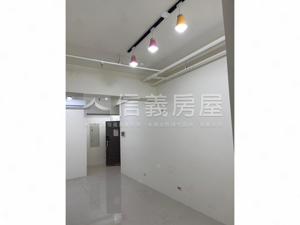 新埔雙捷屋新三房附車位房屋室內格局與周邊環境