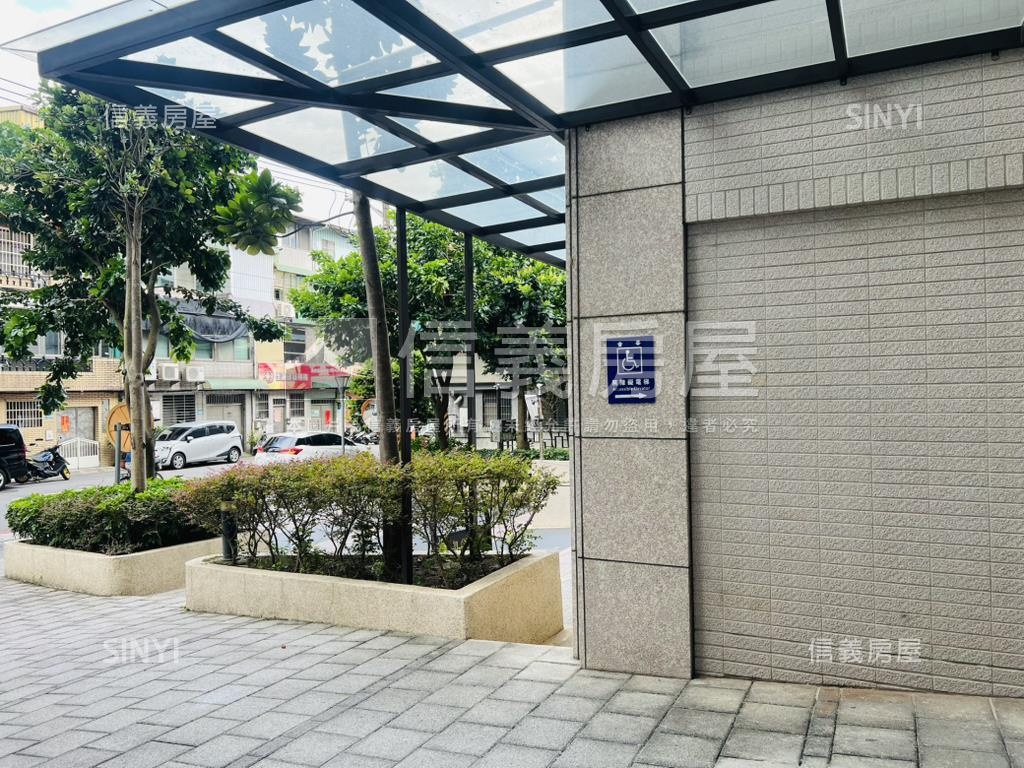 新埔雙捷屋新三房附車位房屋室內格局與周邊環境