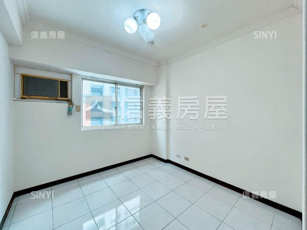 稀有科博綠園四房平車房屋室內格局與周邊環境