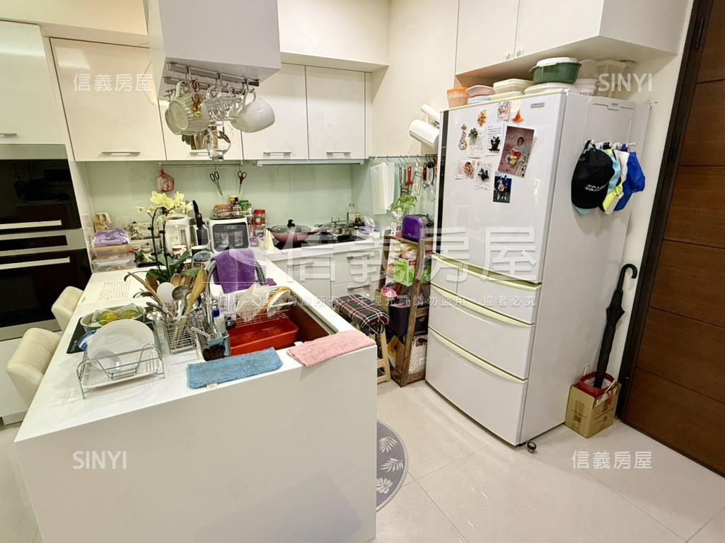 觀星賞月●哲人２房車位房屋室內格局與周邊環境