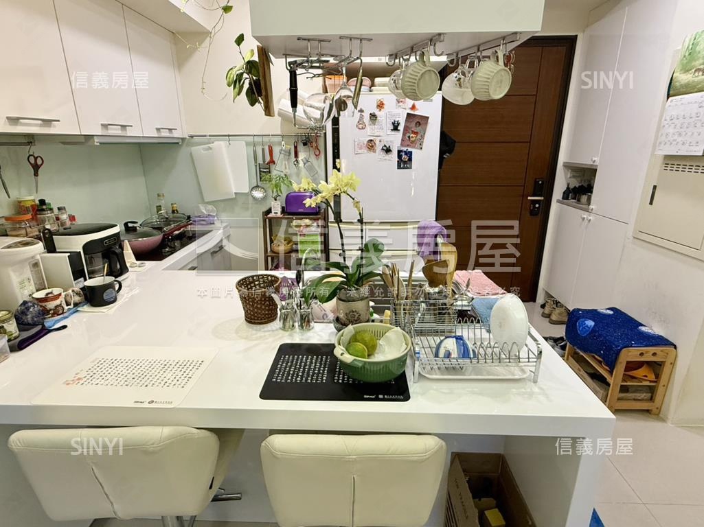 觀星賞月●哲人２房車位房屋室內格局與周邊環境