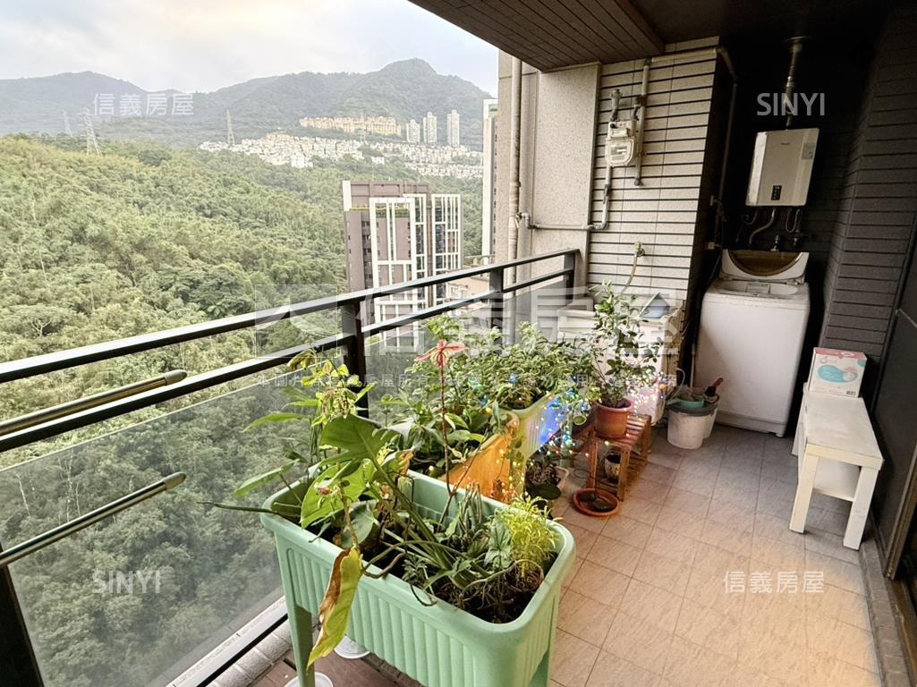 觀星賞月●哲人２房車位房屋室內格局與周邊環境