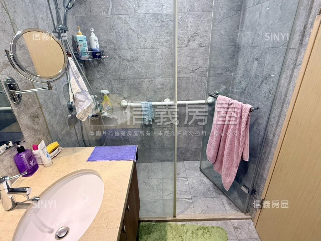 觀星賞月●哲人２房車位房屋室內格局與周邊環境