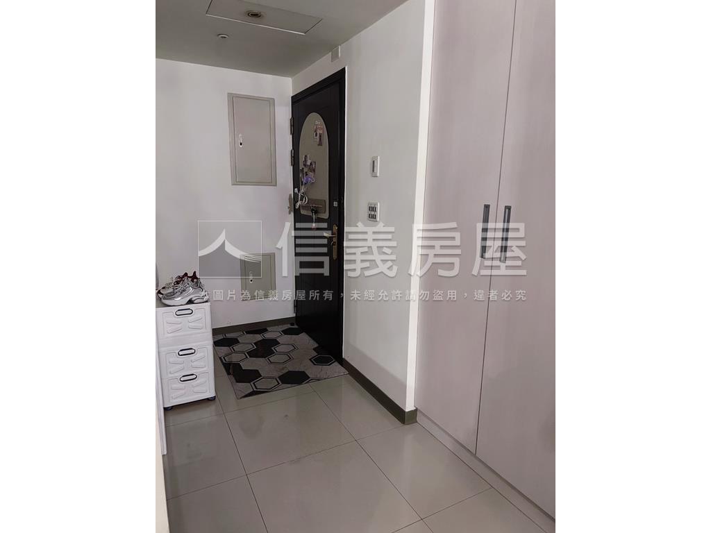 久橖崇德巴黎一房平車房屋室內格局與周邊環境