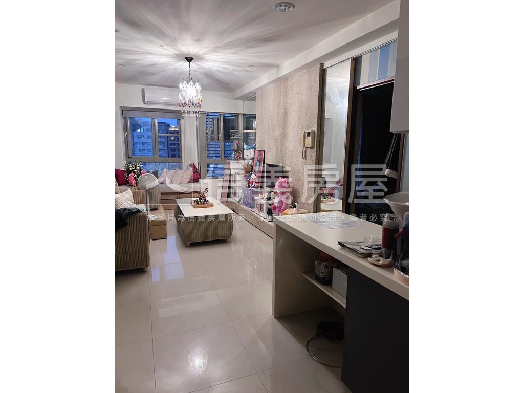 久橖崇德巴黎一房平車房屋室內格局與周邊環境