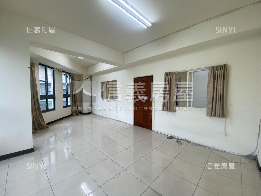 大里街大面寬角間透店房屋室內格局與周邊環境