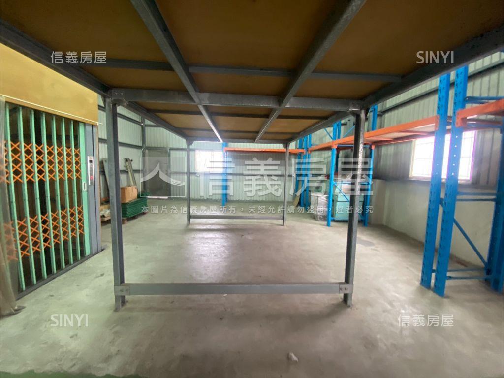 大里街大面寬角間透店房屋室內格局與周邊環境